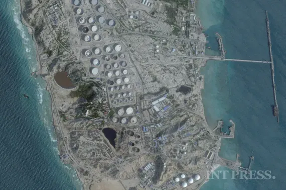 iranian-oil-tanker-hit-by-missiles-near-kharg-island-amid-escalating-gulf-tensio